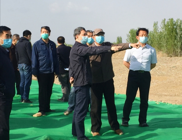 北京市副市長盧彥調研永定河平原南段阻水節(jié)點疏挖工程 北京市副市長盧彥調研永定河平原南段阻水節(jié)點疏挖工程