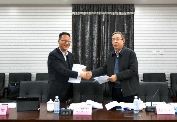 公司召開(kāi)董事會(huì)、監(jiān)事會(huì)及股東會(huì)2021年度會(huì)議 公司召開(kāi)董事會(huì)、監(jiān)事會(huì)及股東會(huì)2021年度會(huì)議