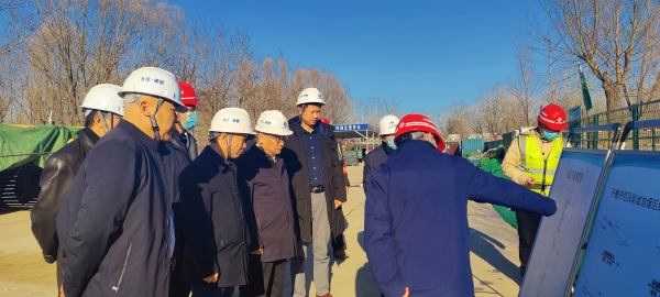 公司總經理彭增亮檢查永定河平原南段一期工程 公司總經理彭增亮檢查永定河平原南段一期工程