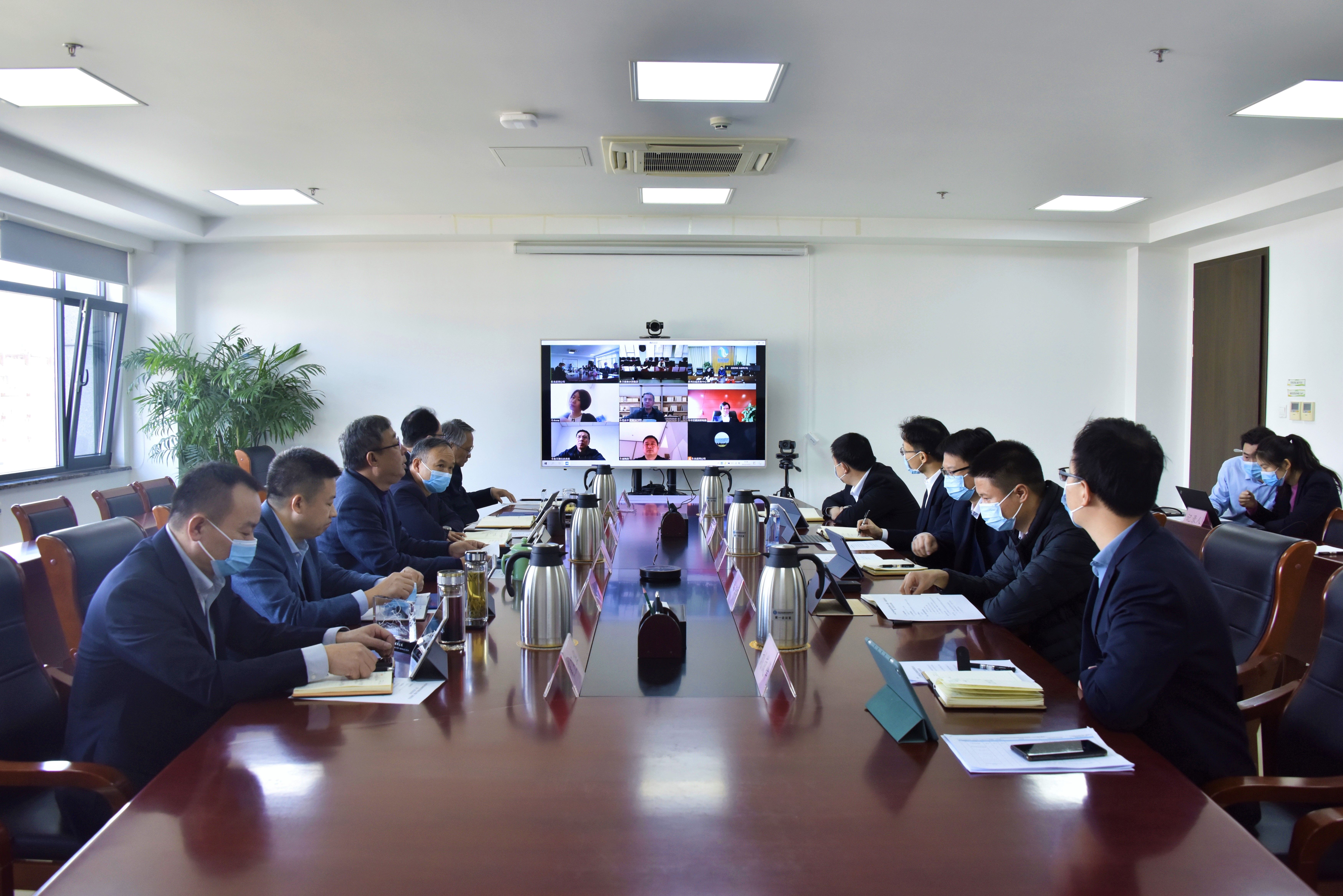 公司召開第二屆董事會第二次會議 公司召開第二屆董事會第二次會議