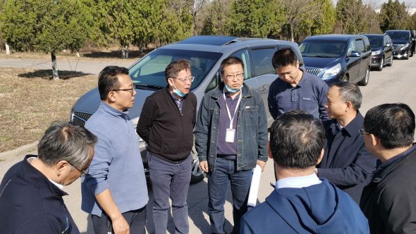 北京市水務(wù)局黨組書記、局長潘安君調(diào)研永定河平原南段生態(tài)補水準(zhǔn)備工作 北京市水務(wù)局黨組書記、局長潘安君調(diào)研永定河平原南段生態(tài)補水準(zhǔn)備工作