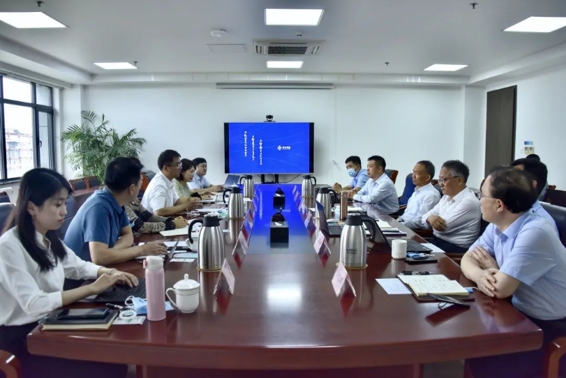 公司主要領(lǐng)導(dǎo)會見中交信科集團黨委書記、董事長袁航 公司主要領(lǐng)導(dǎo)會見中交信科集團黨委書記、董事長袁航