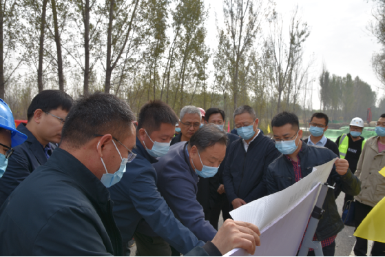 水利部海委黨組成員、一級巡視員戶作亮調(diào)研永定河廊坊段綜合治理及生態(tài)補(bǔ)水情況 水利部海委黨組成員、一級巡視員戶作亮調(diào)研永定河廊坊段綜合治理及生態(tài)補(bǔ)水情況