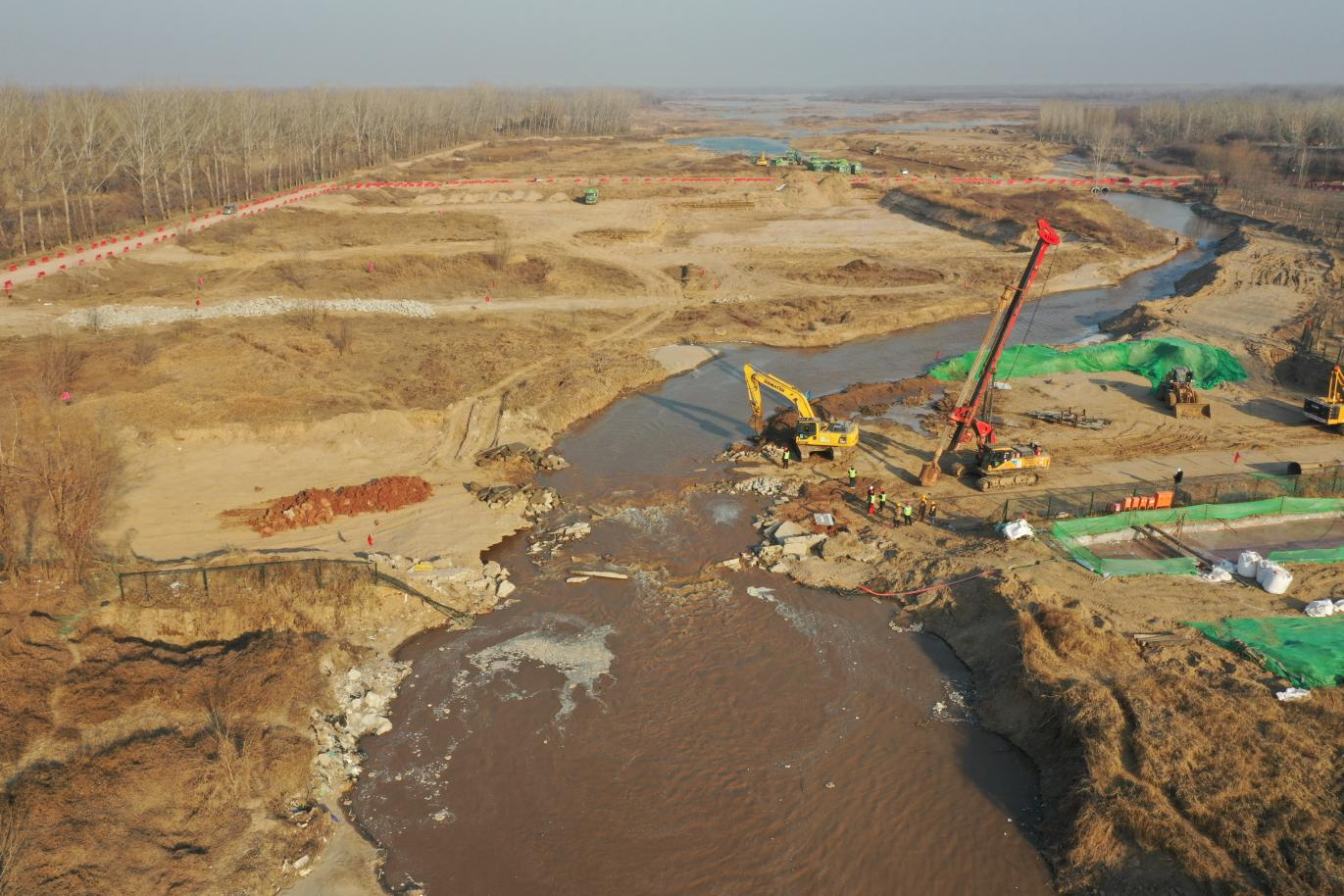 一座跨河橋 一片為民心